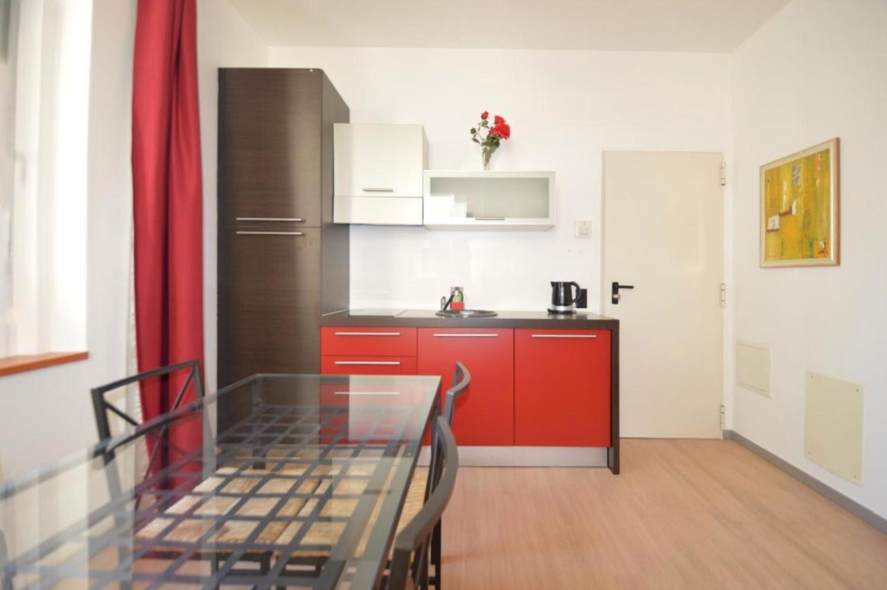 Guesthouse University By Lr - Self Check In Lugano Exterior foto